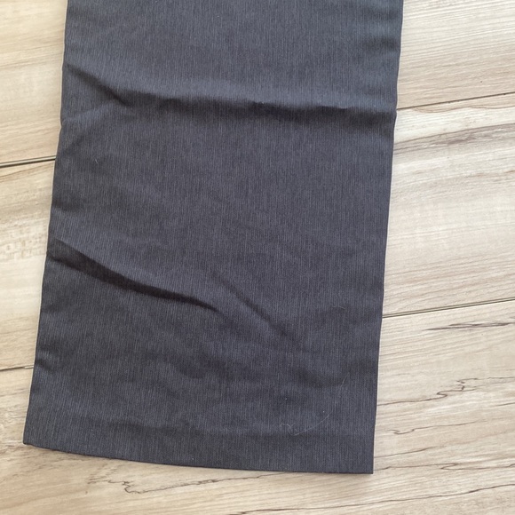 Kenneth Cole Reaction Men’s Grey Dress Pants. Size W36 and L30. Great condition. - Picture 8 of 10